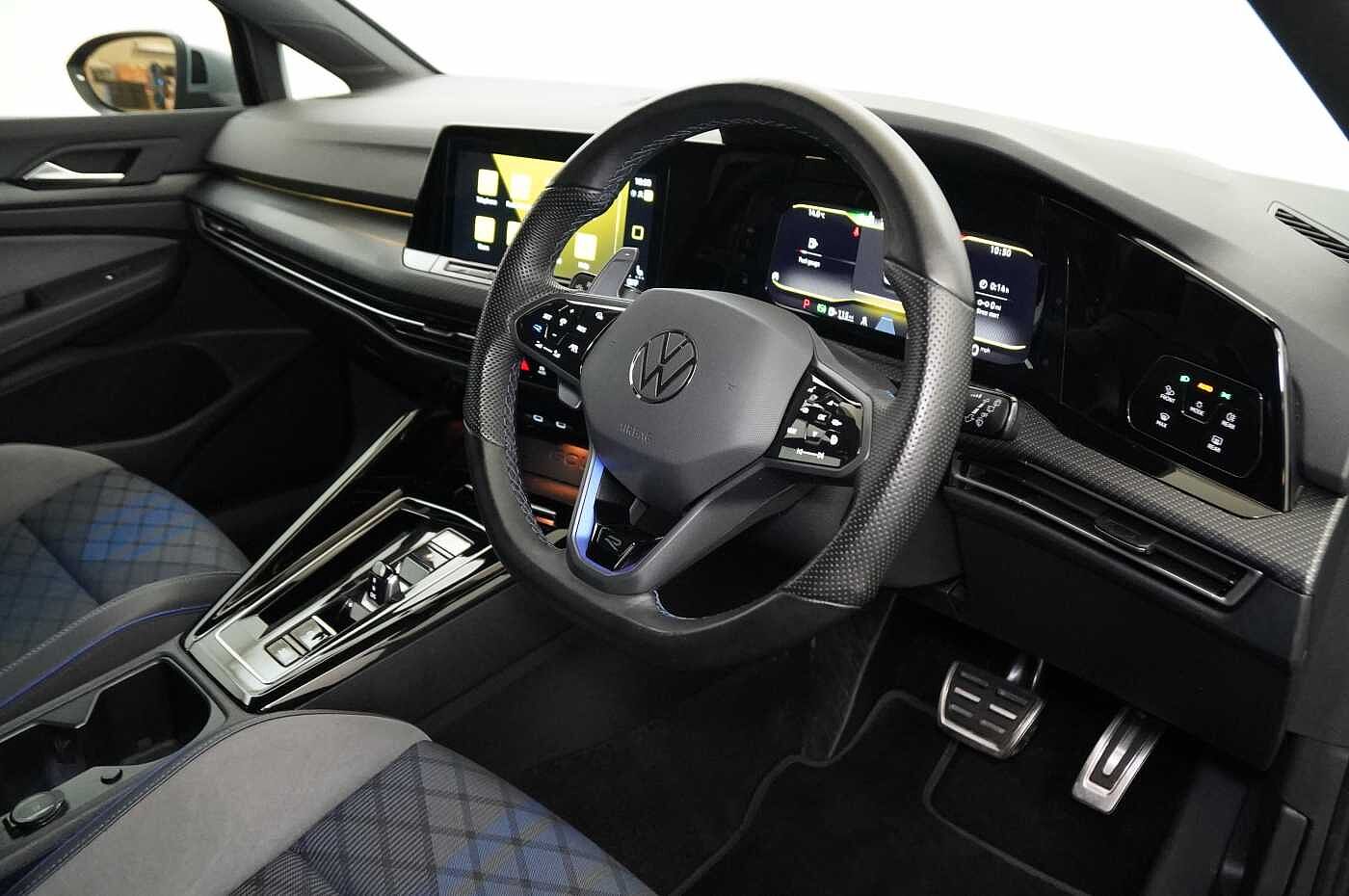 Volkswagen Golf R MK8 2.0 TSI 4Motion 320PS DSG 5 Dr
