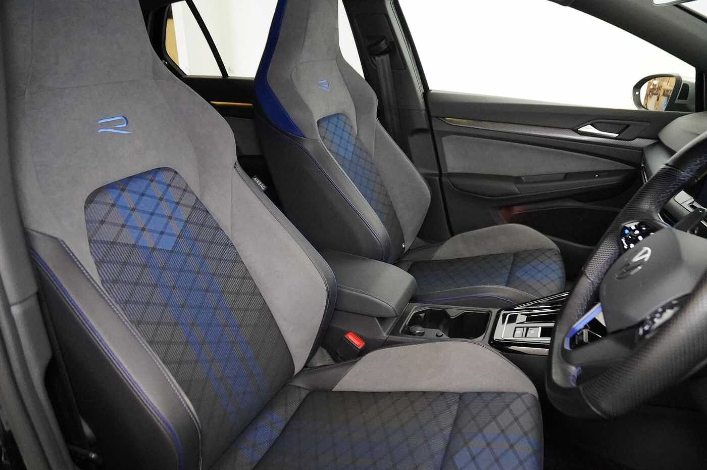 Volkswagen Golf R MK8 2.0 TSI 4Motion 320PS DSG 5 Dr