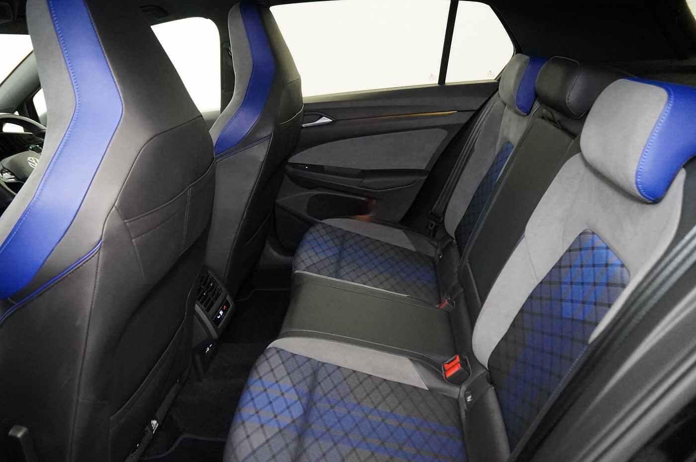 Volkswagen Golf R MK8 2.0 TSI 4Motion 320PS DSG 5 Dr