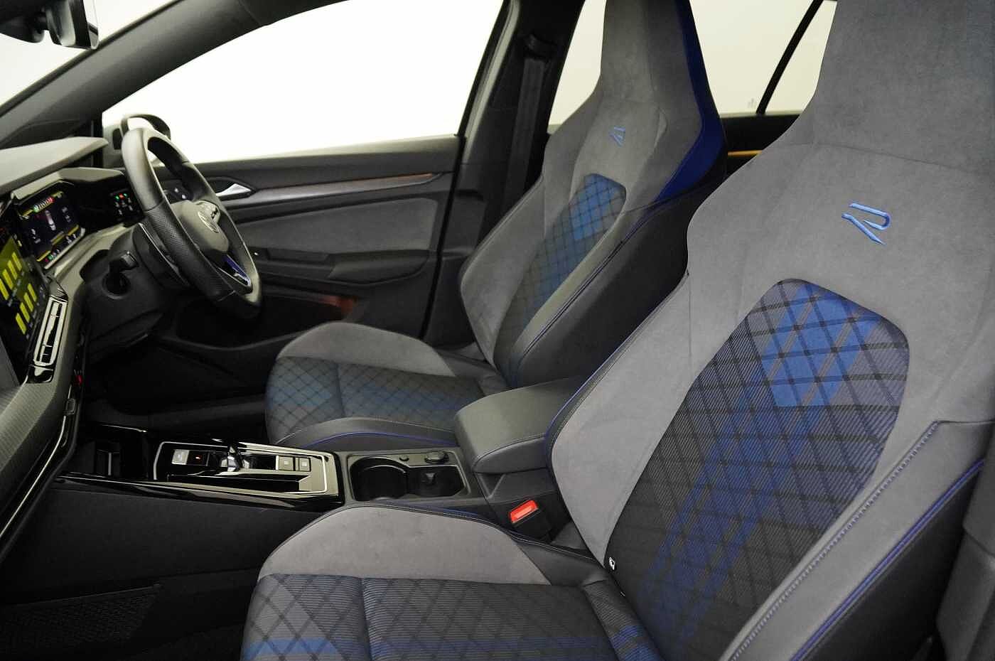 Volkswagen Golf R MK8 2.0 TSI 4Motion 320PS DSG 5 Dr