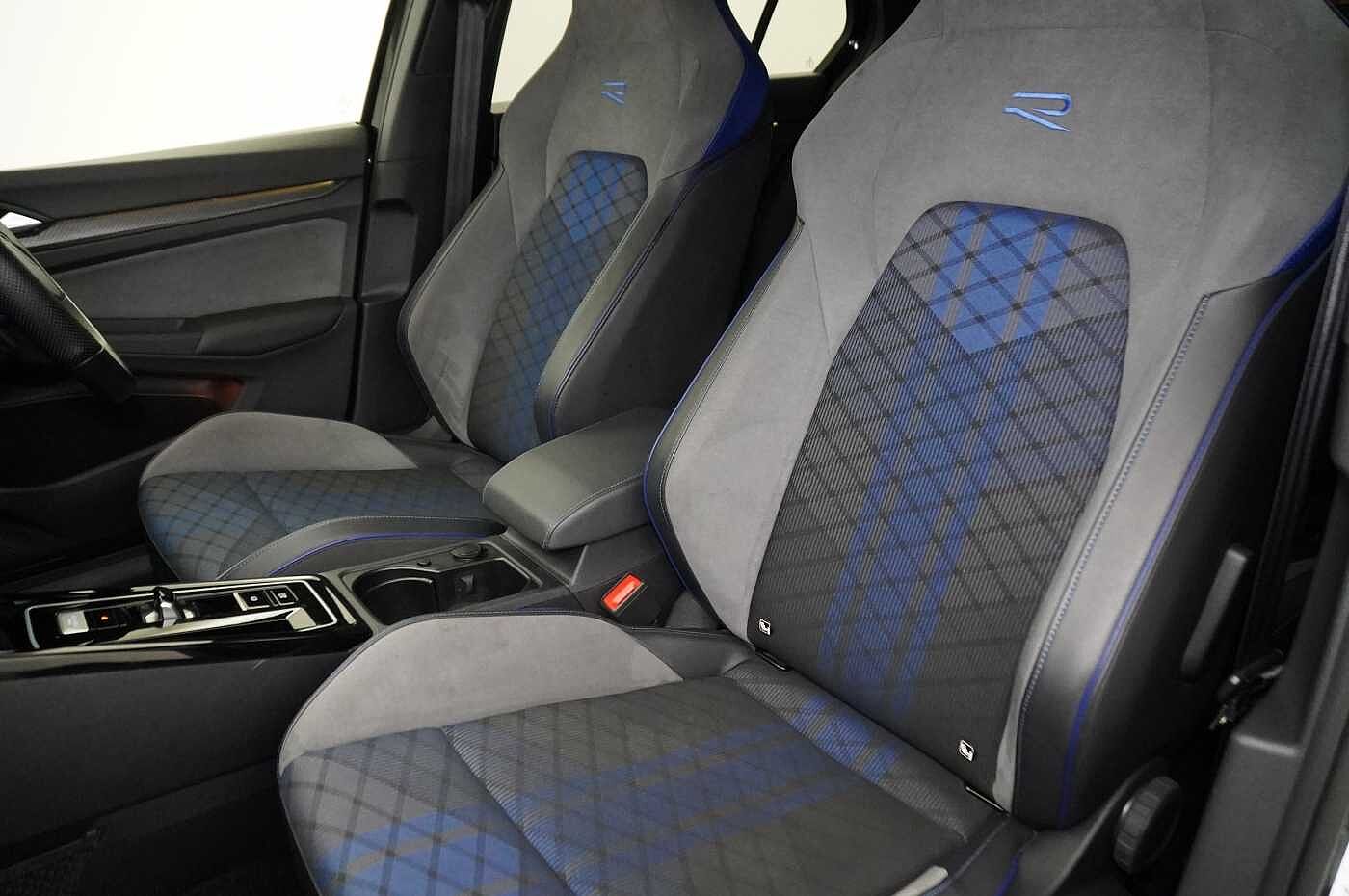 Volkswagen Golf R MK8 2.0 TSI 4Motion 320PS DSG 5 Dr