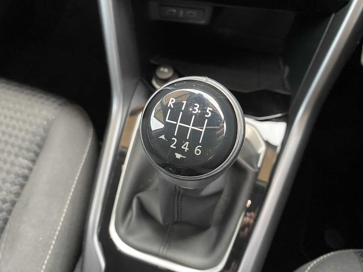 Volkswagen T-ROC 1.0 TSI Active 110PS
