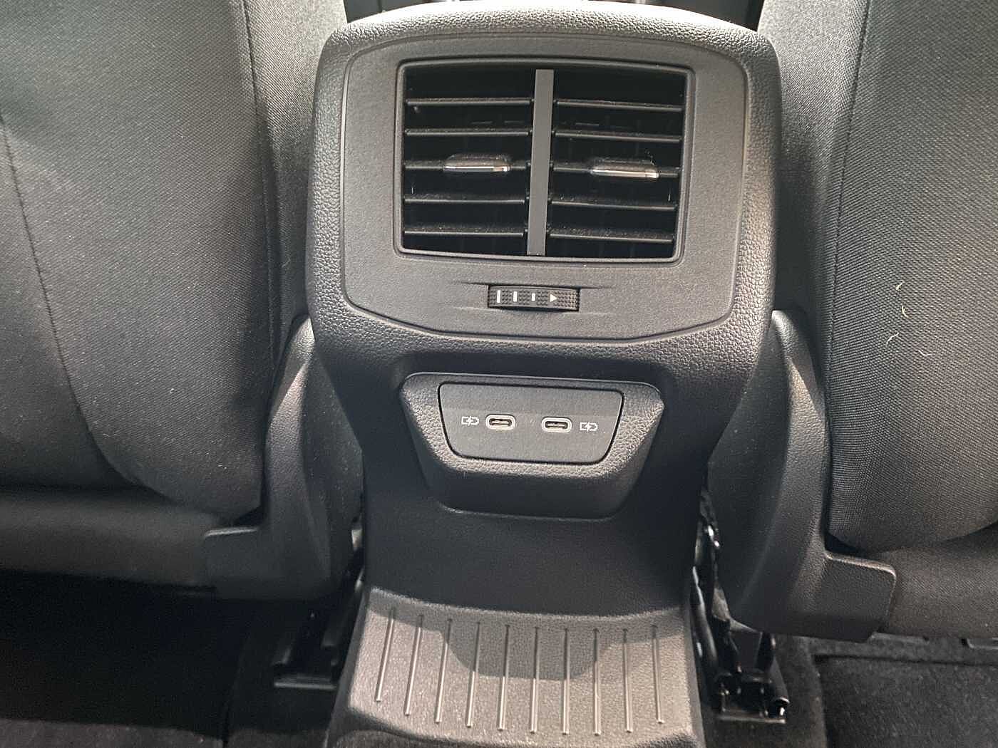 Volkswagen T-ROC 1.0 TSI Active 110PS