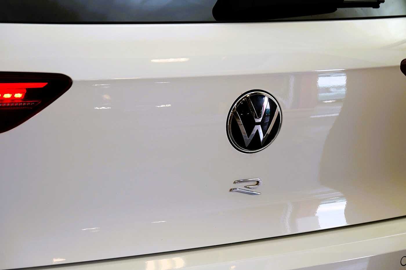 Volkswagen Golf R MK8 2.0 TSI 4Motion 320PS DSG 5 Dr