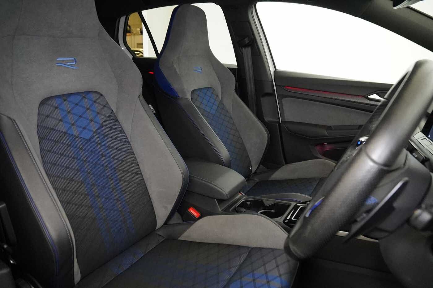 Volkswagen Golf R MK8 2.0 TSI 4Motion 320PS DSG 5 Dr