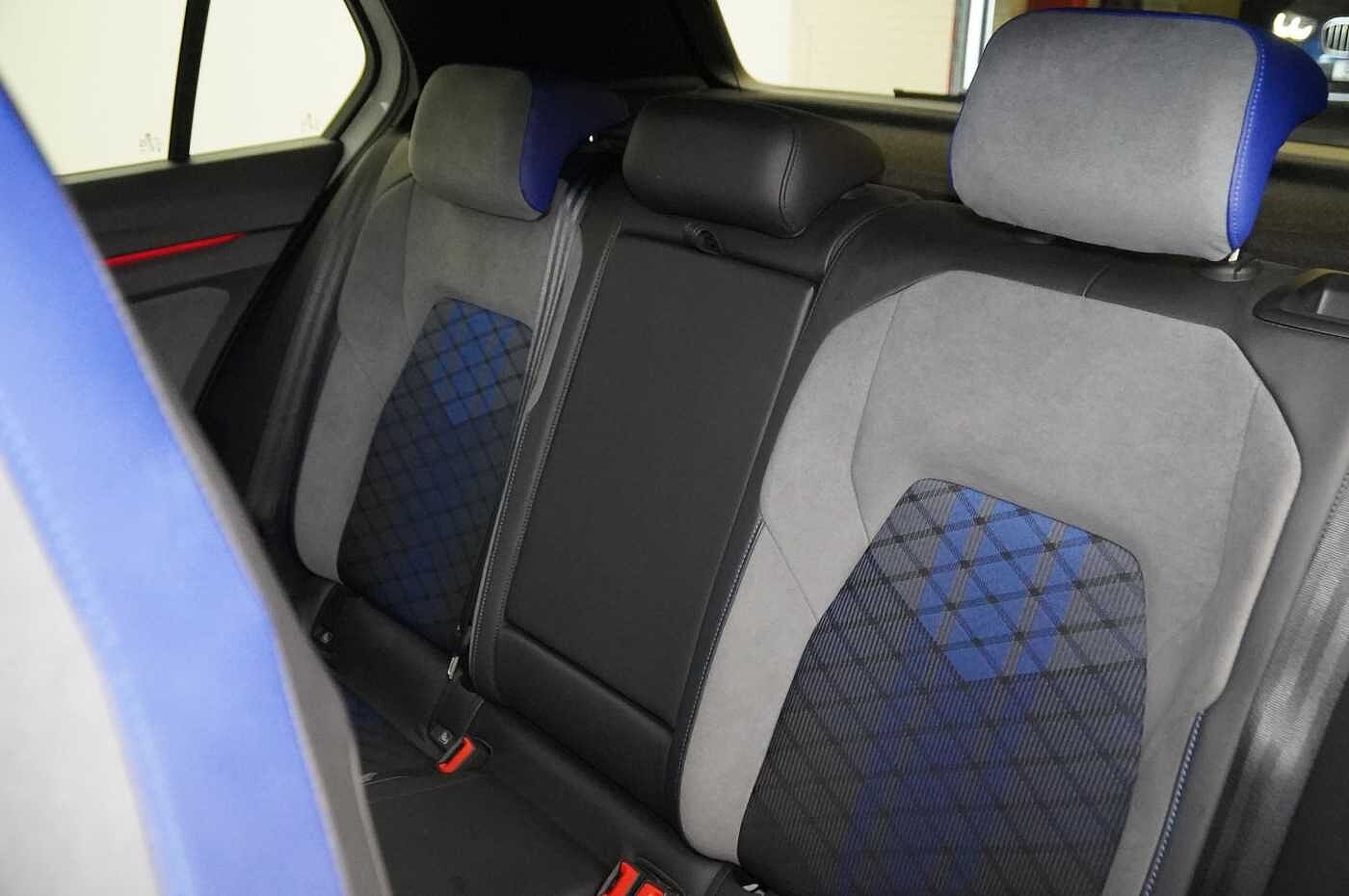 Volkswagen Golf R MK8 2.0 TSI 4Motion 320PS DSG 5 Dr